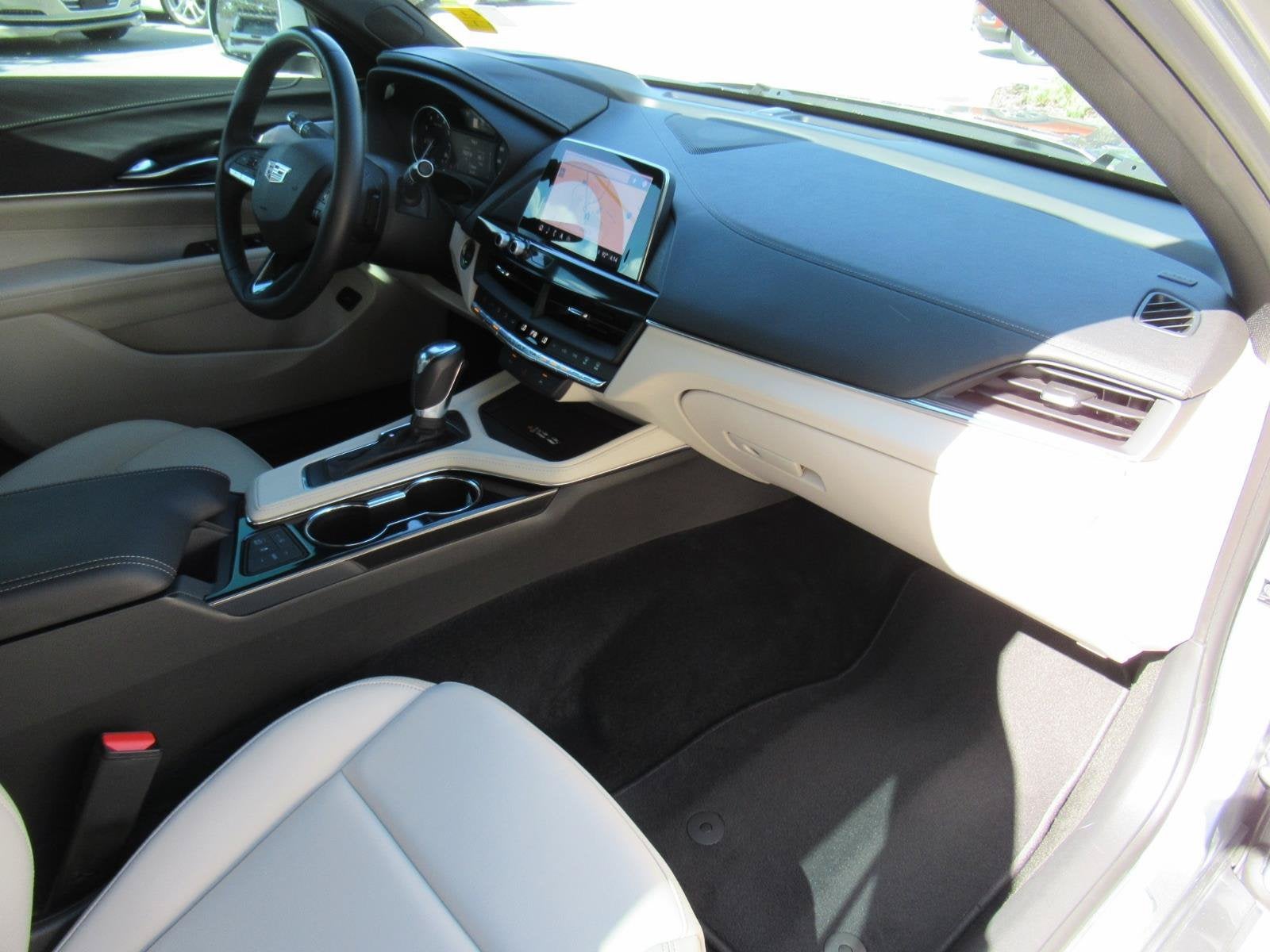 2023 Cadillac CT4 Luxury