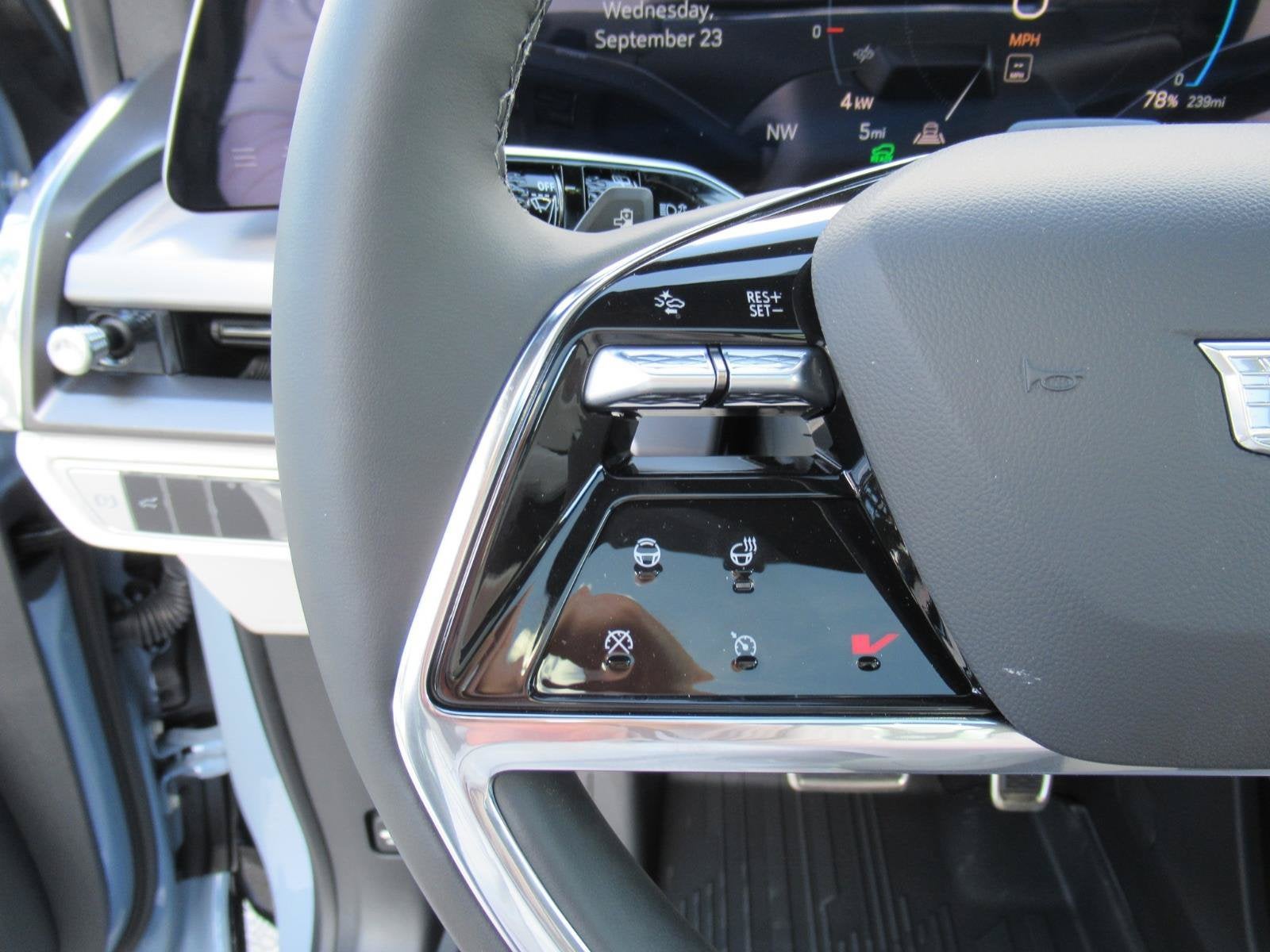2027 Cadillac VISTIQ Luxury