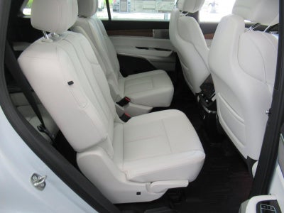 2027 Cadillac VISTIQ Sport
