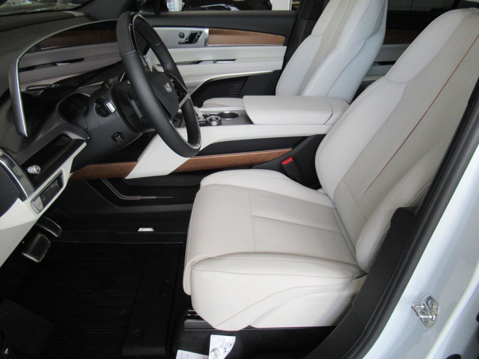 2027 Cadillac VISTIQ Sport