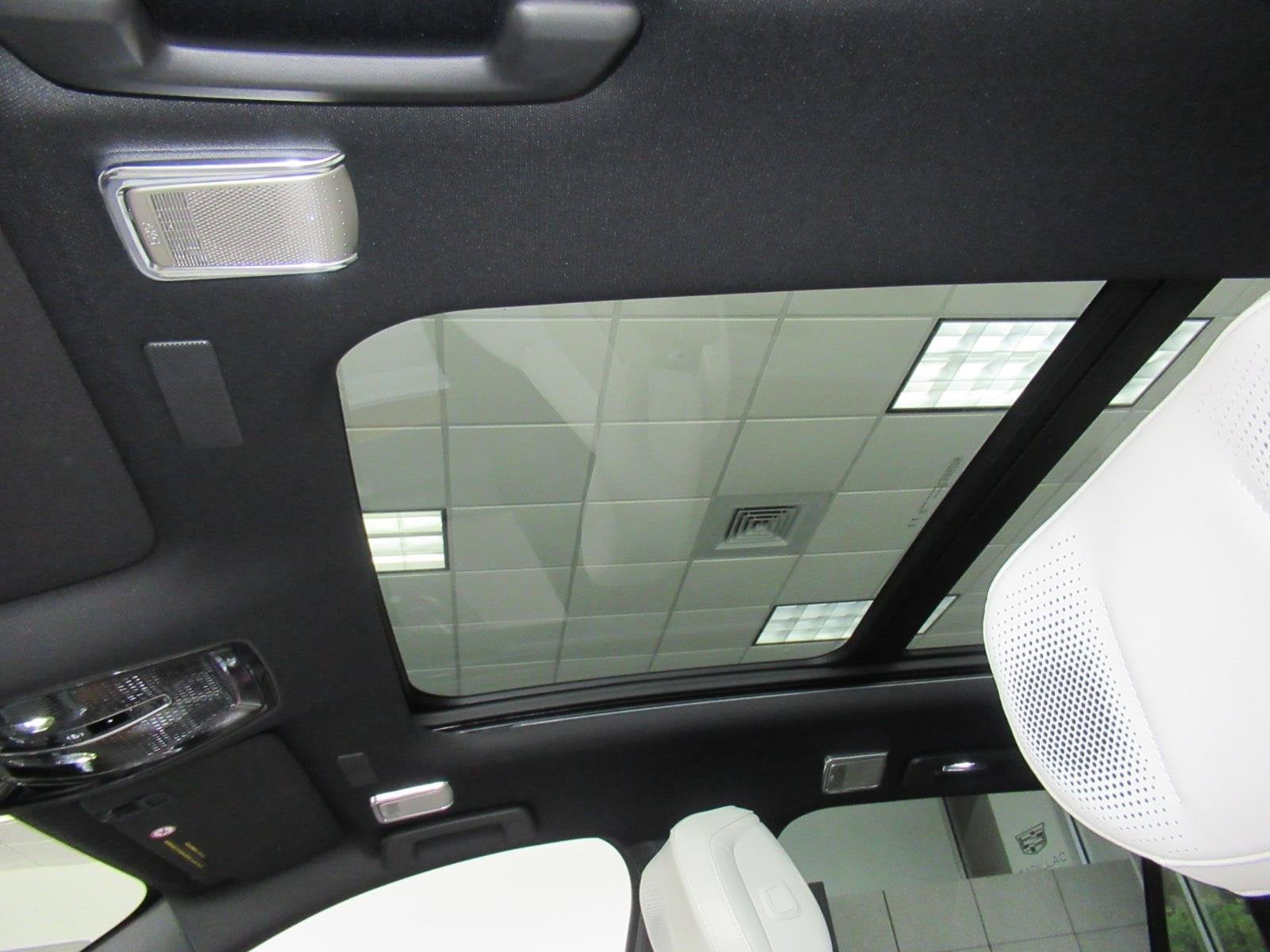2027 Cadillac VISTIQ Sport