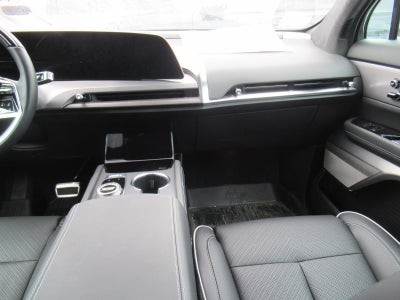 2026 Cadillac VISTIQ Platinum