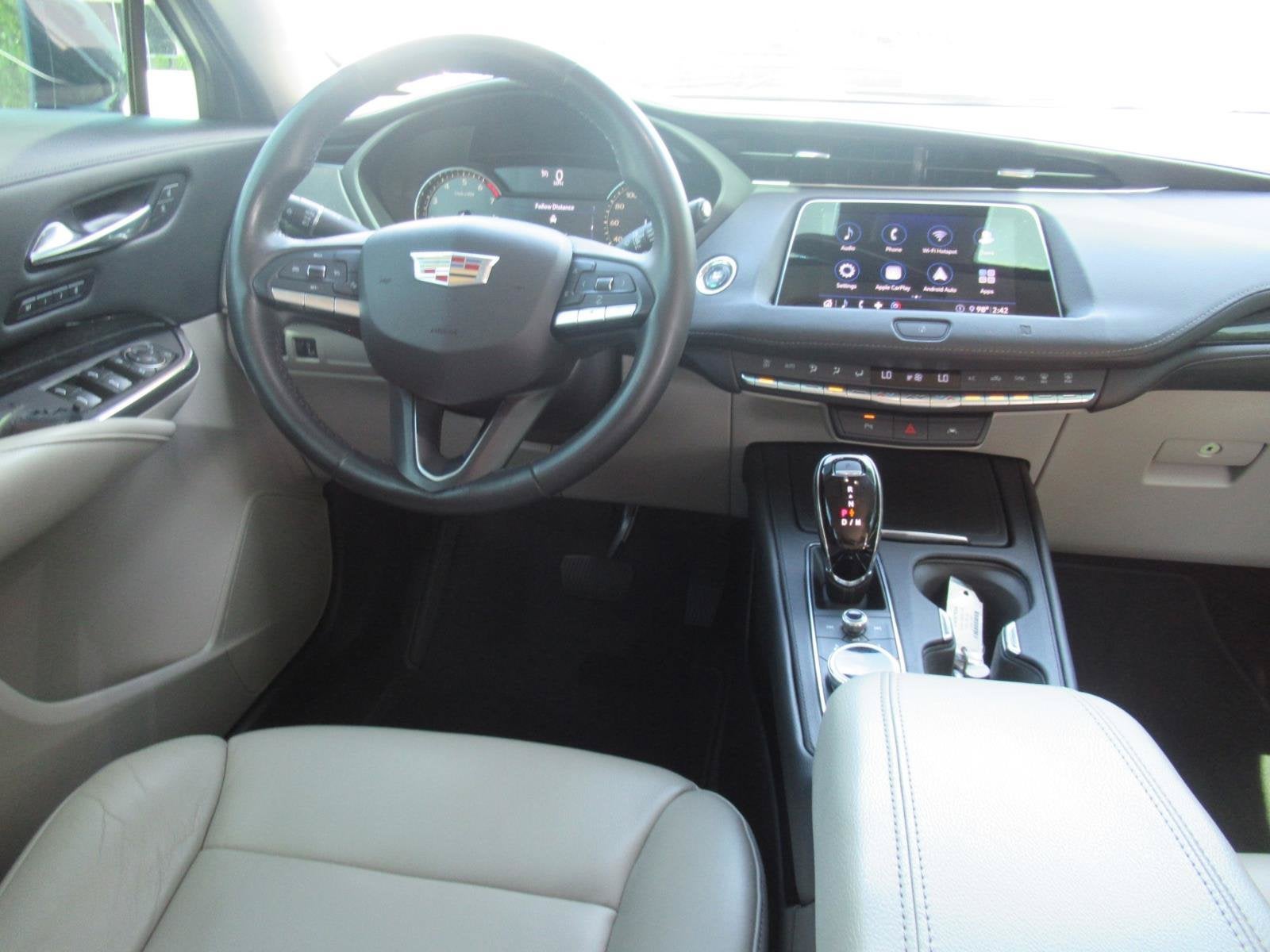 2020 Cadillac XT4 FWD Premium Luxury