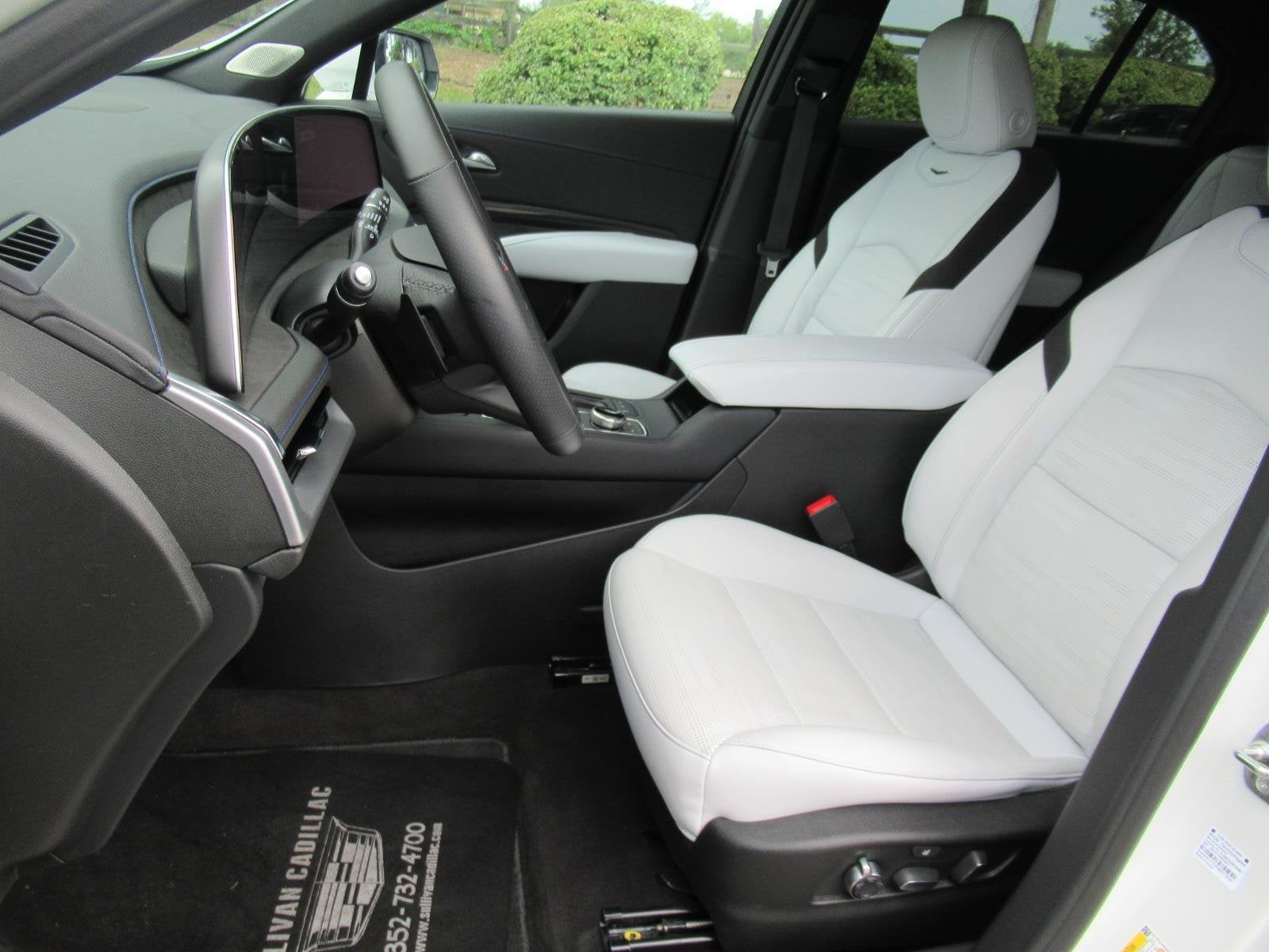 2025 Cadillac XT4 Sport
