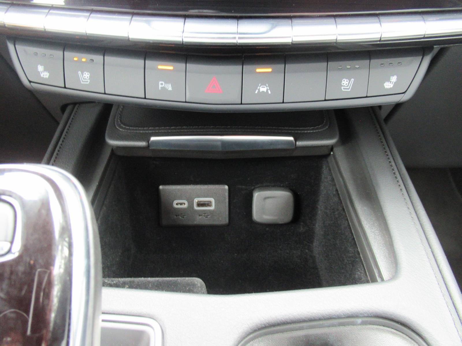 2025 Cadillac XT4 Sport