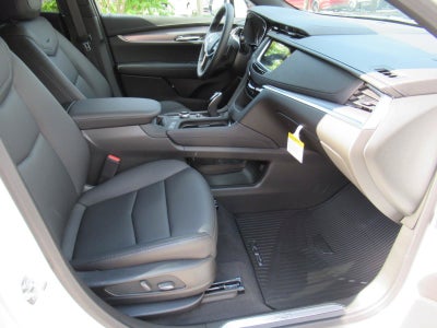 2026 Cadillac XT5 Luxury