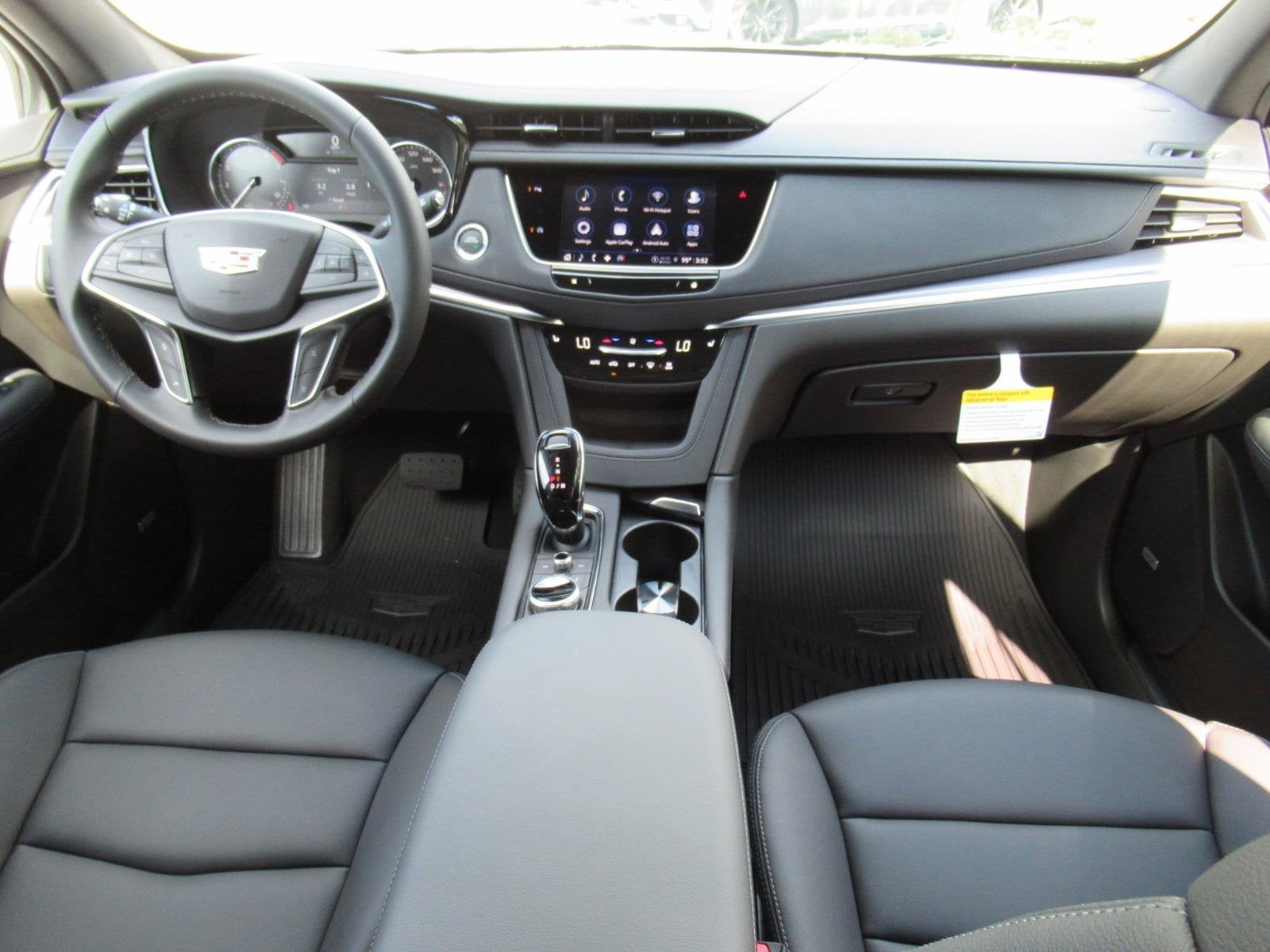 2026 Cadillac XT5 Luxury