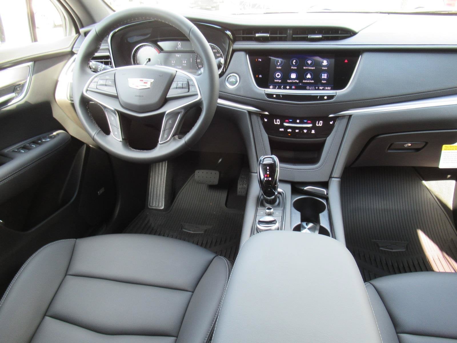2026 Cadillac XT5 Luxury