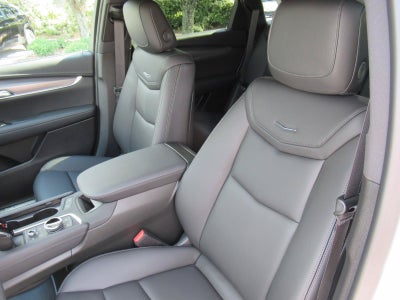 2026 Cadillac XT5 Luxury