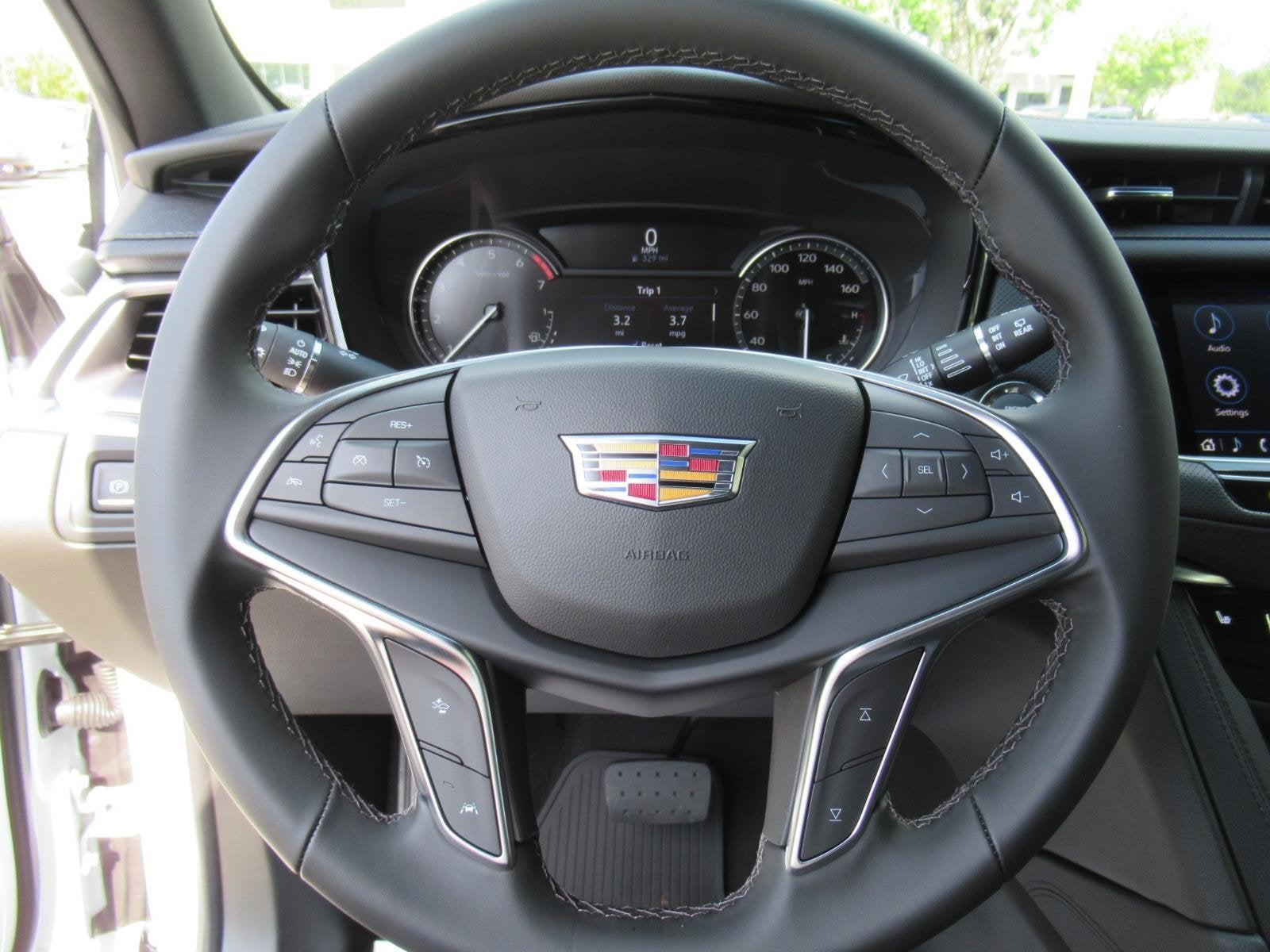 2026 Cadillac XT5 Luxury