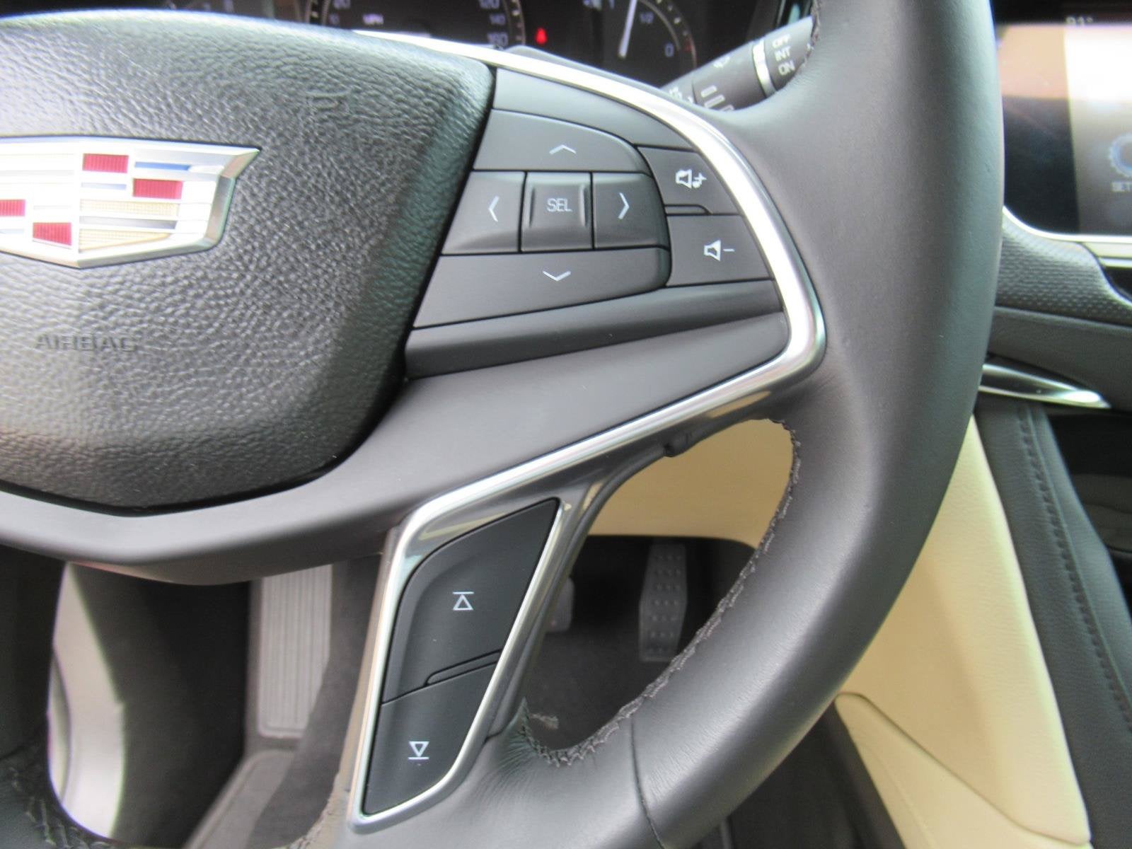 2017 Cadillac XT5 FWD