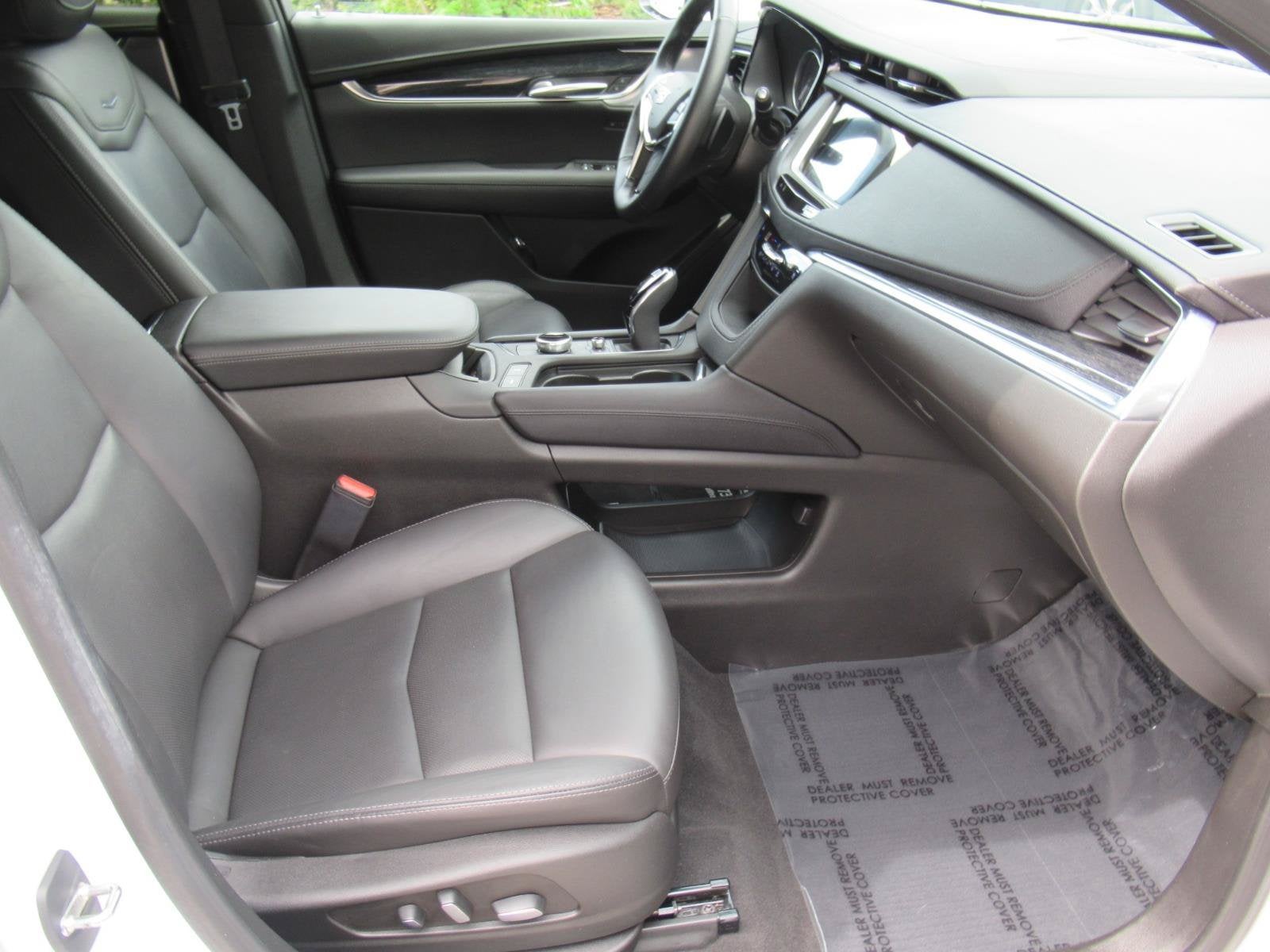 2023 Cadillac XT5 FWD Premium Luxury