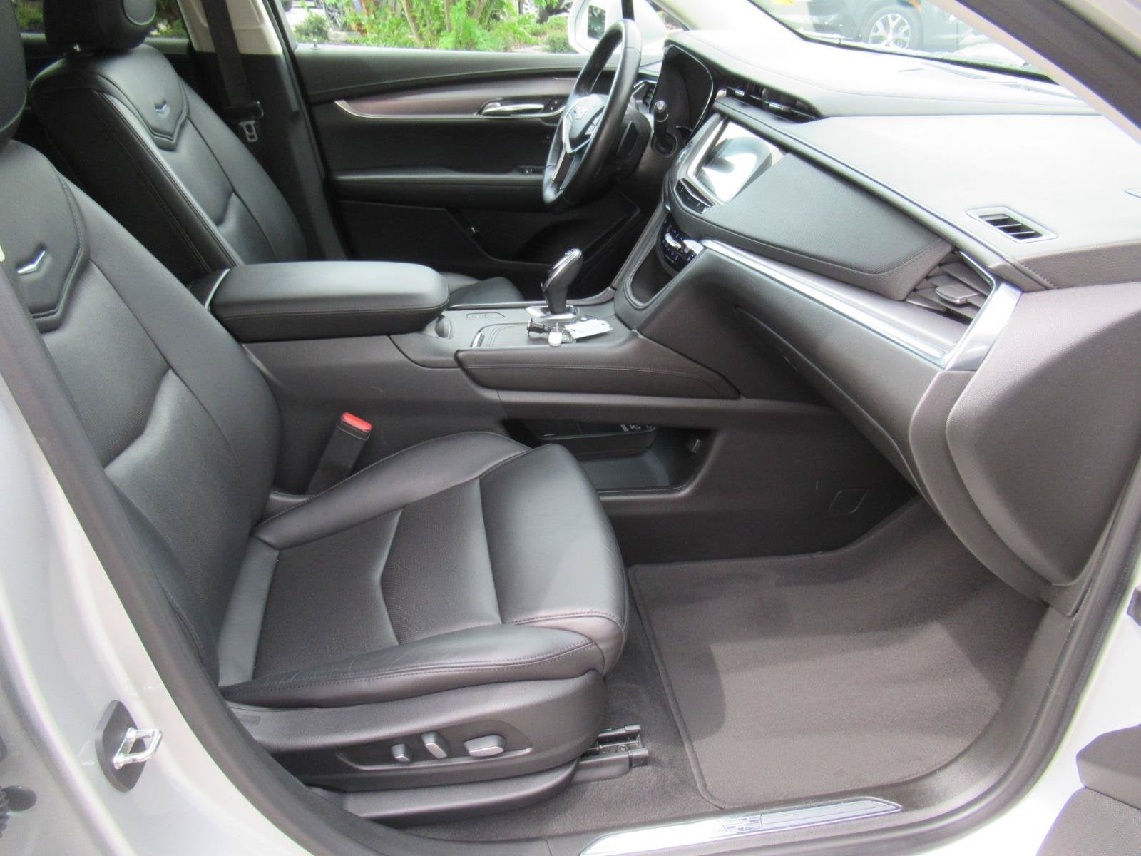 2019 Cadillac XT5 Premium Luxury FWD