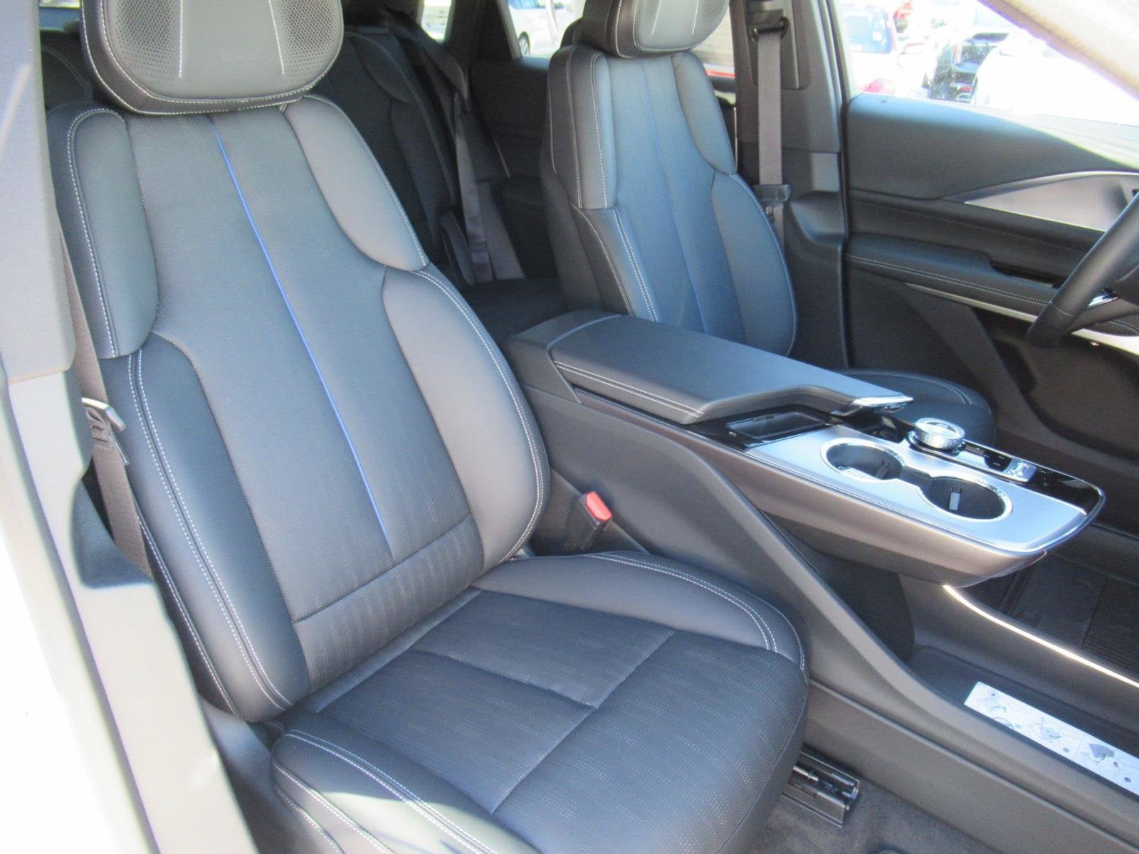 2027 Cadillac LYRIQ Premium Luxury