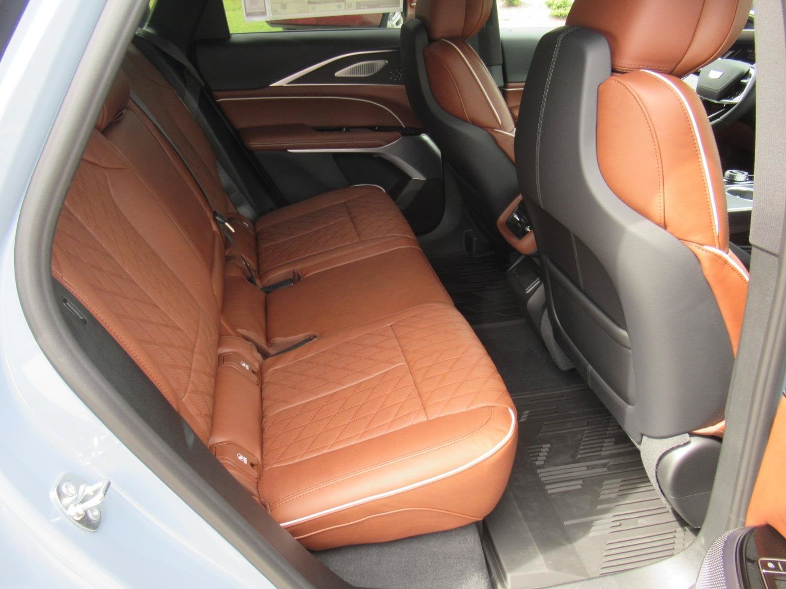 2027 Cadillac LYRIQ Signature Luxury