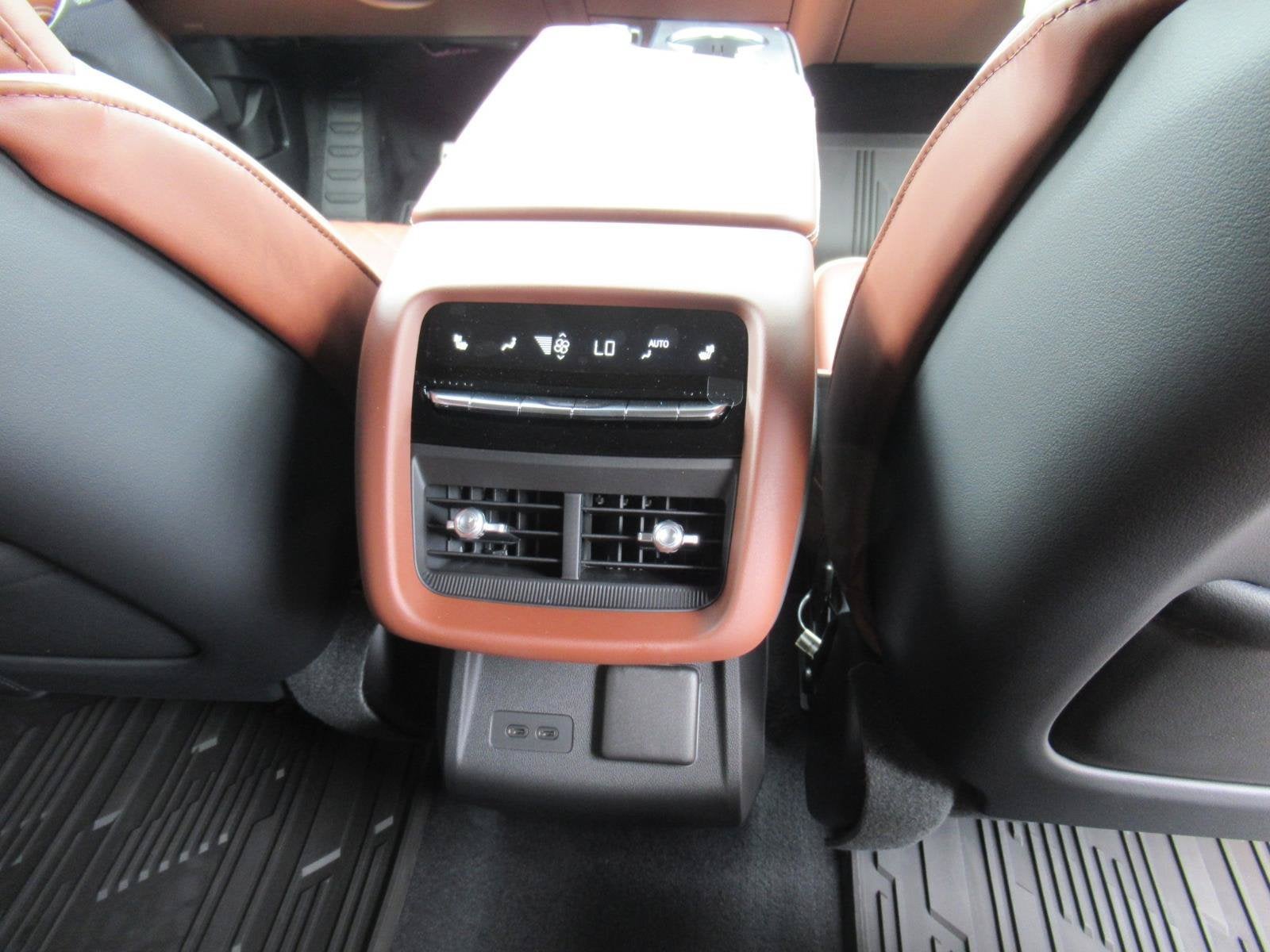 2027 Cadillac LYRIQ Signature Luxury