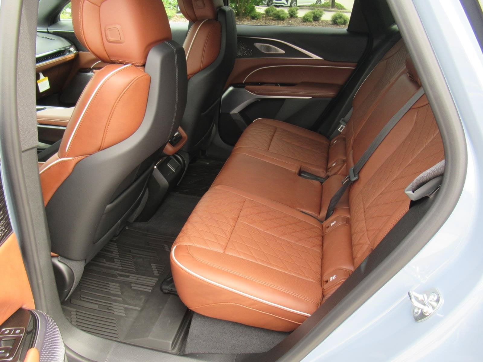 2027 Cadillac LYRIQ Signature Luxury