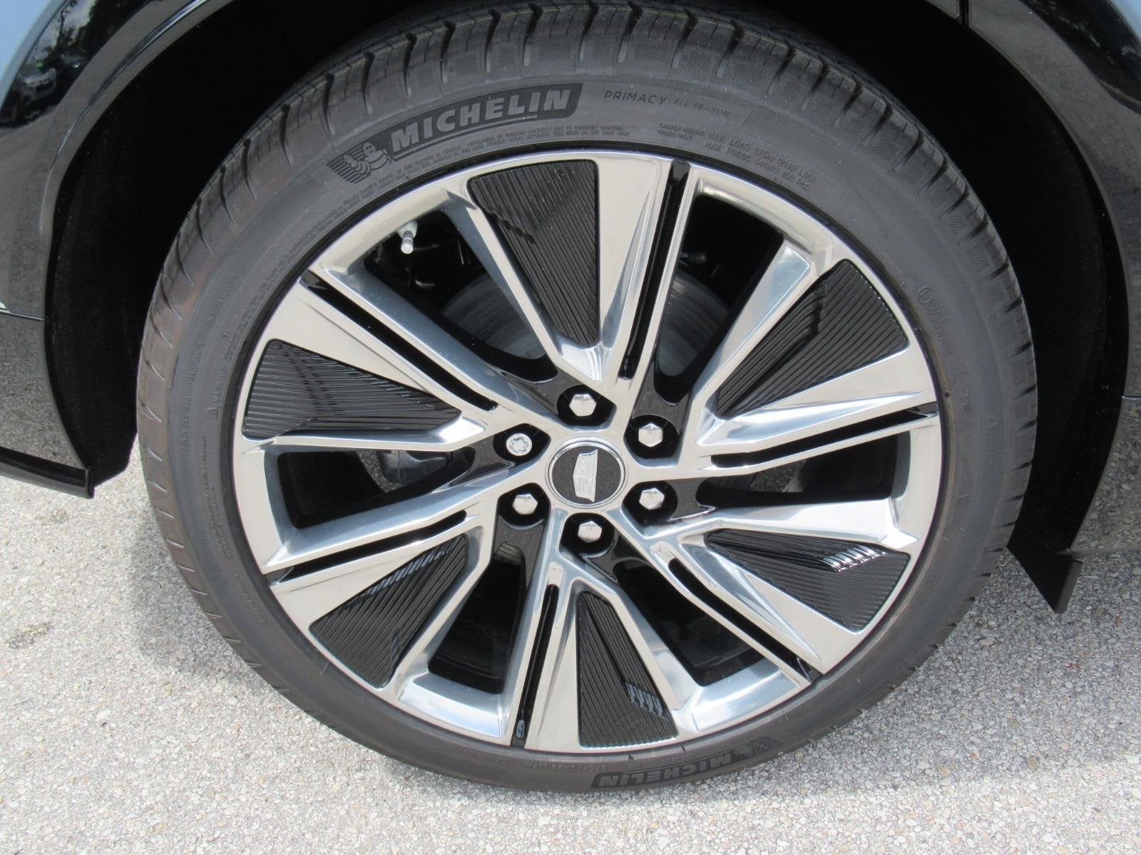 2027 Cadillac LYRIQ Signature Luxury