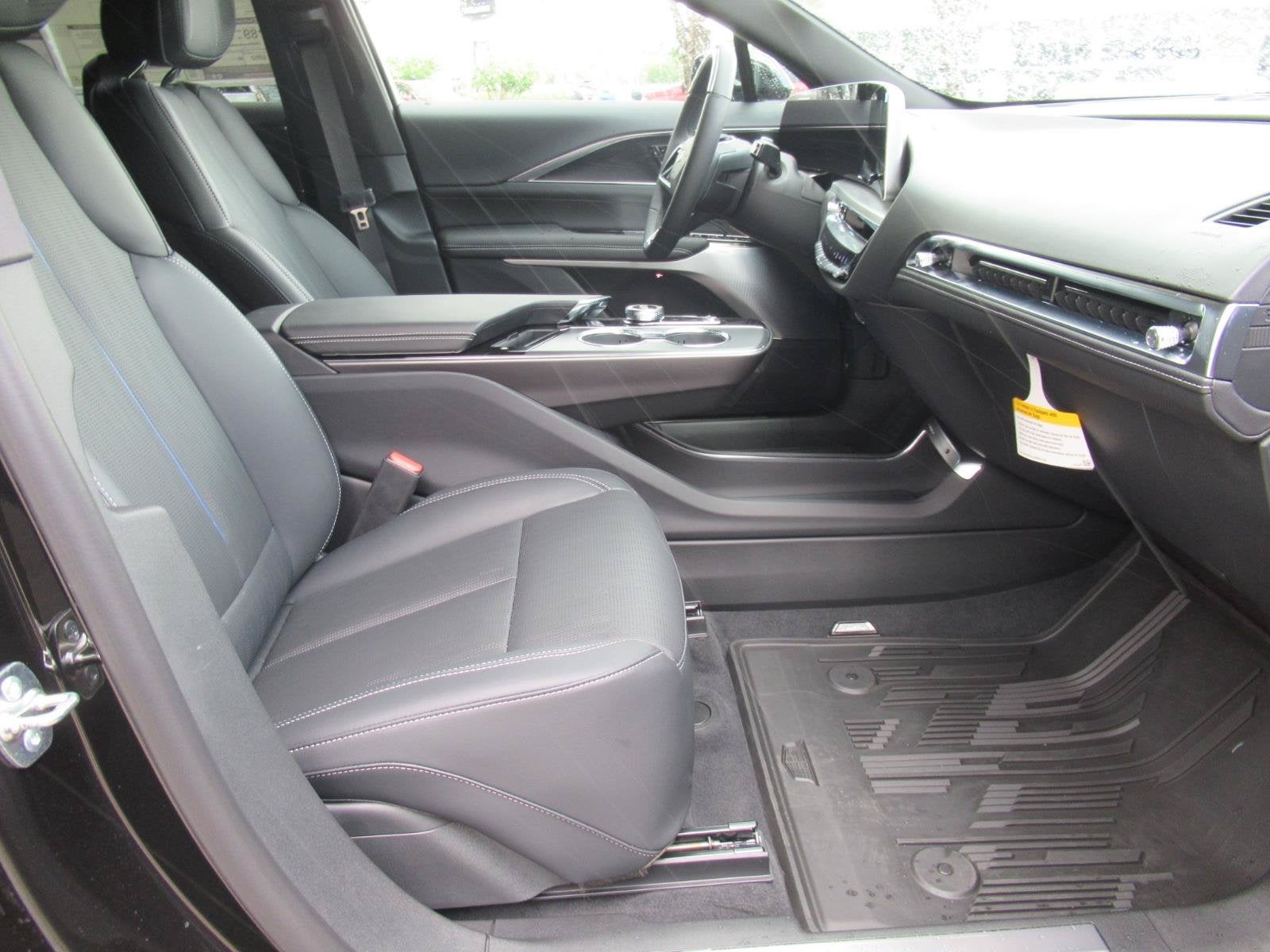 2026 Cadillac LYRIQ Premium Sport