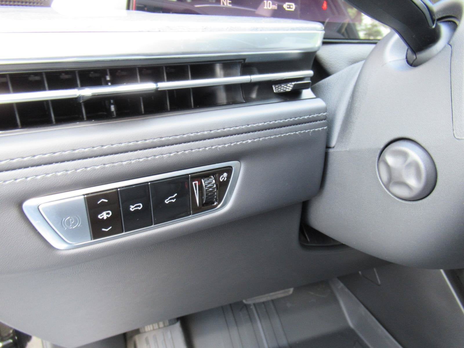 2026 Cadillac ESCALADE IQL Premium Sport