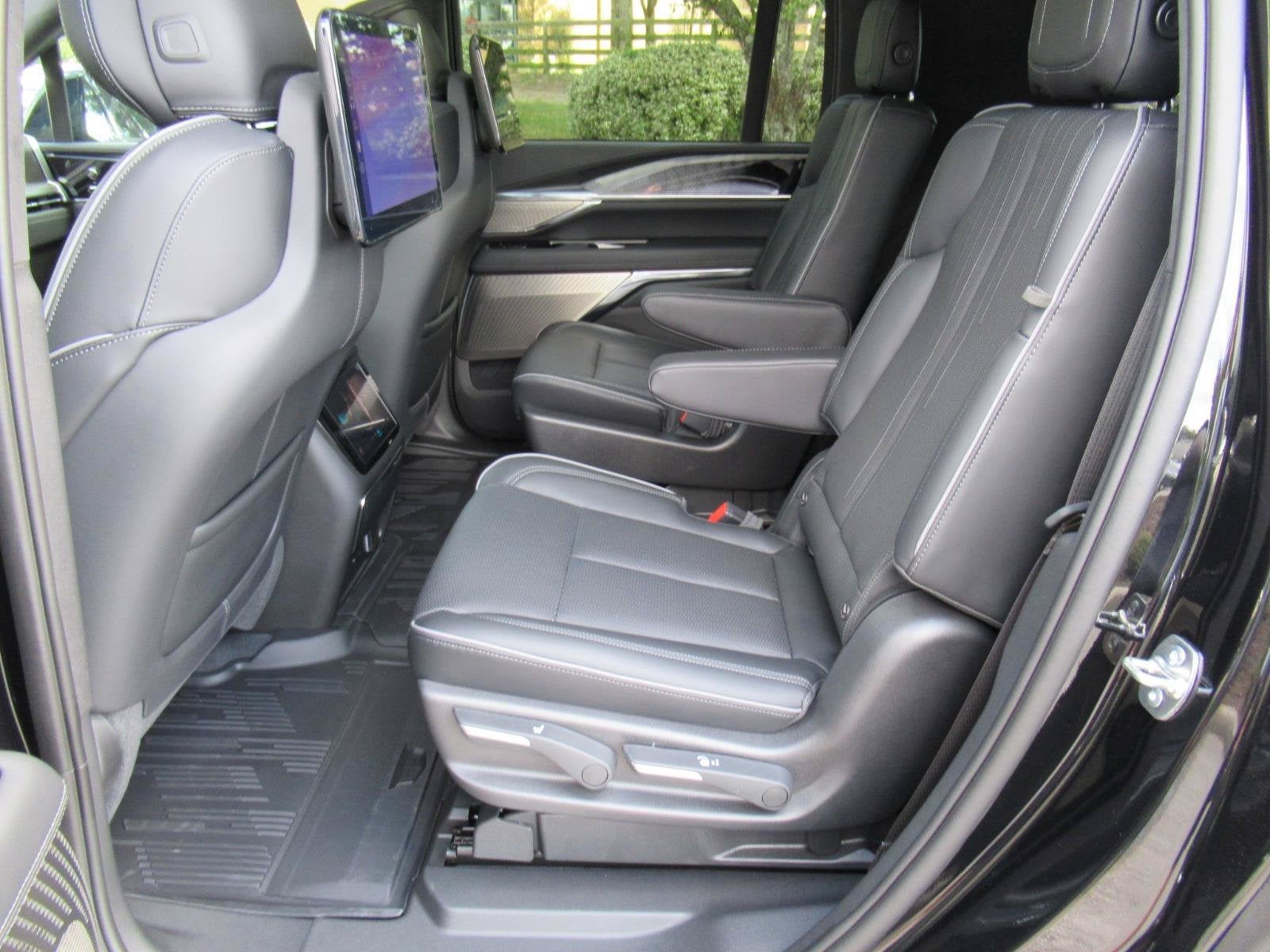 2026 Cadillac ESCALADE IQL Premium Sport