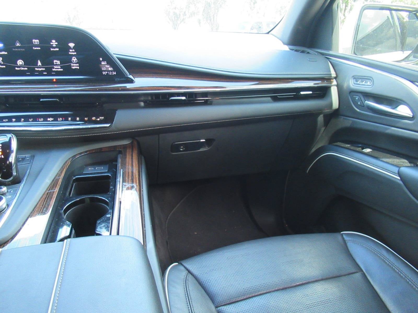 2023 Cadillac Escalade ESV 4WD Premium Luxury