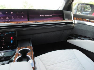 2026 Cadillac Escalade Platinum Sport