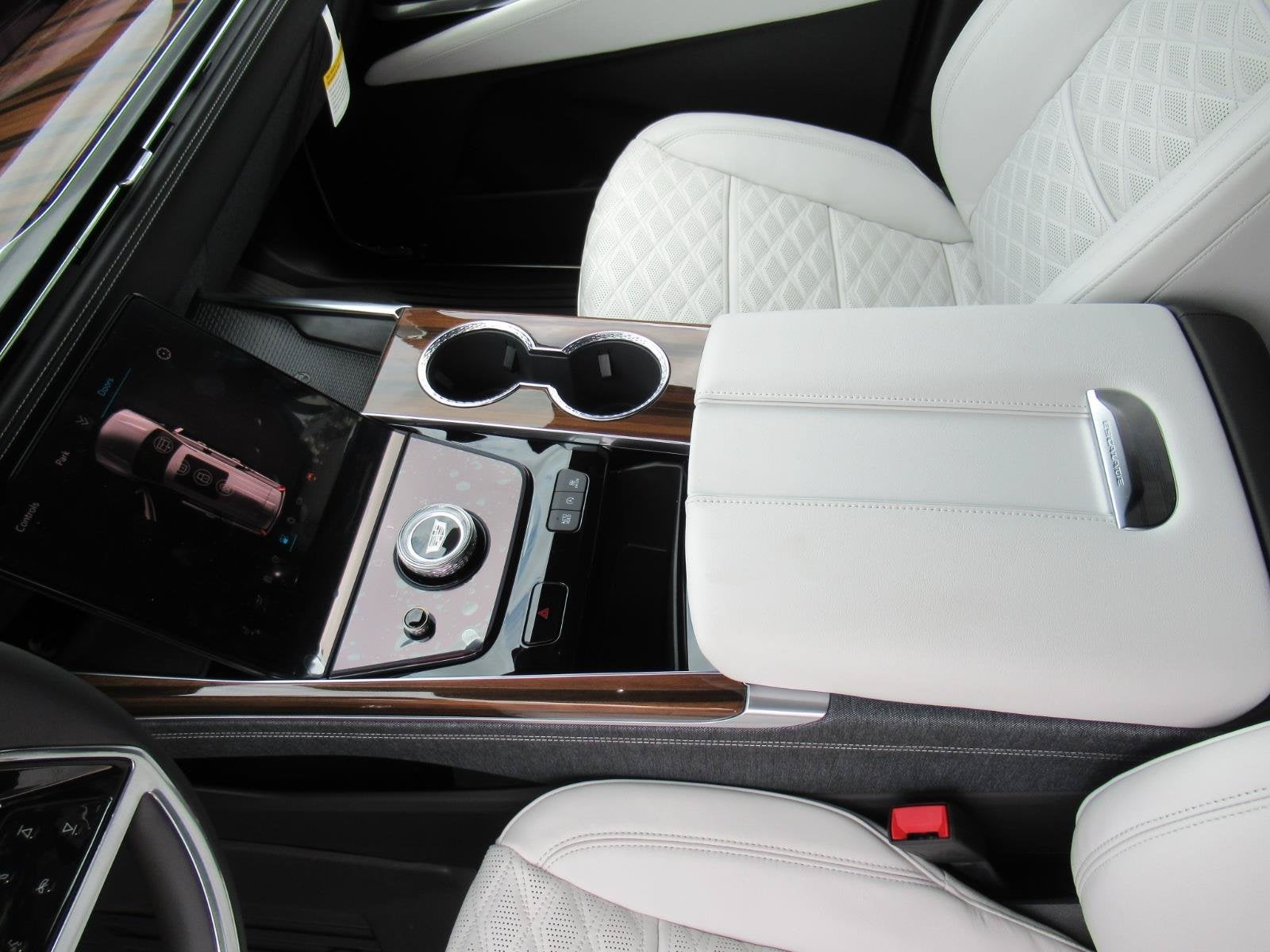 2027 Cadillac Escalade Platinum Sport