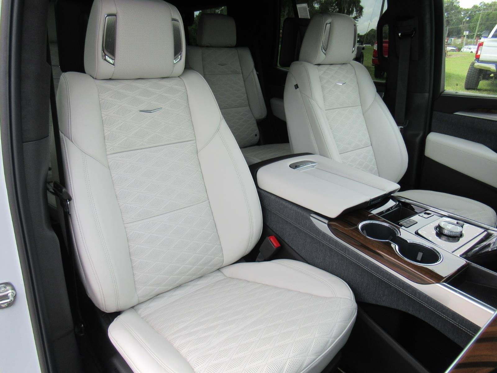 2027 Cadillac Escalade Platinum Sport