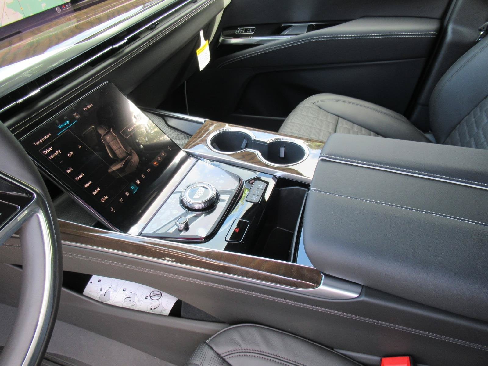 2027 Cadillac Escalade 4WD Platinum Sport