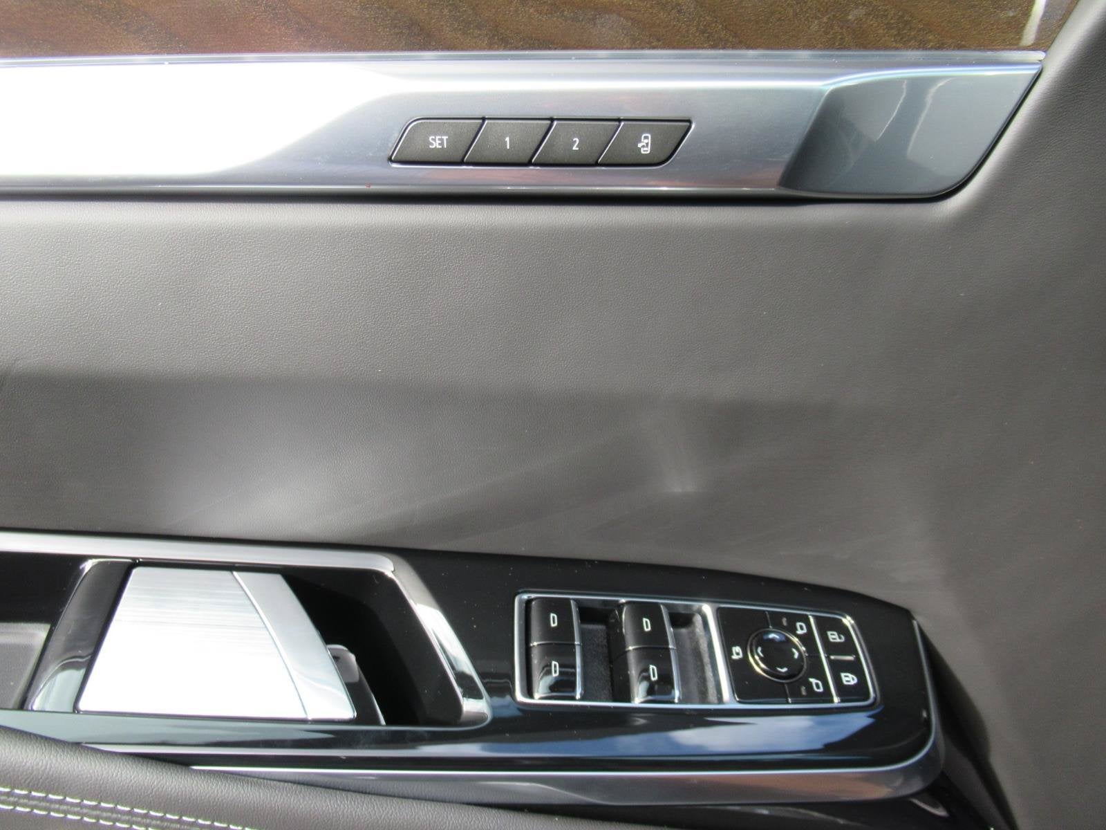 2027 Cadillac Escalade 4WD Platinum Sport