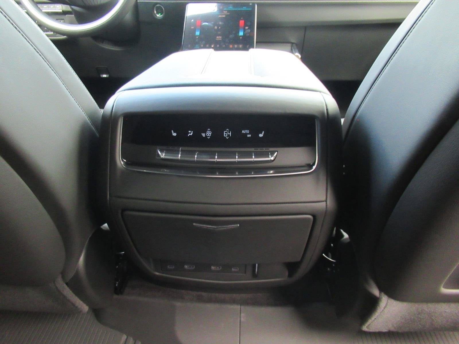 2027 Cadillac Escalade 4WD Platinum Sport