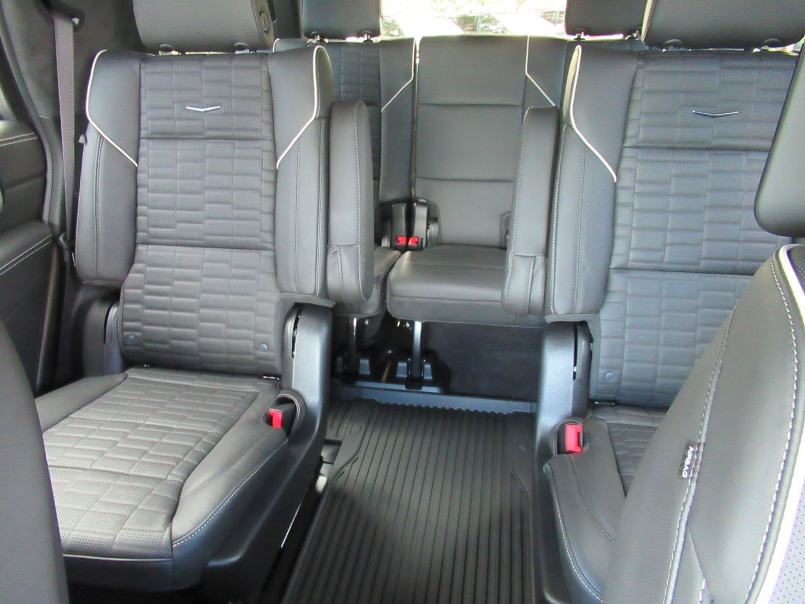 2027 Cadillac Escalade 4WD Platinum Sport