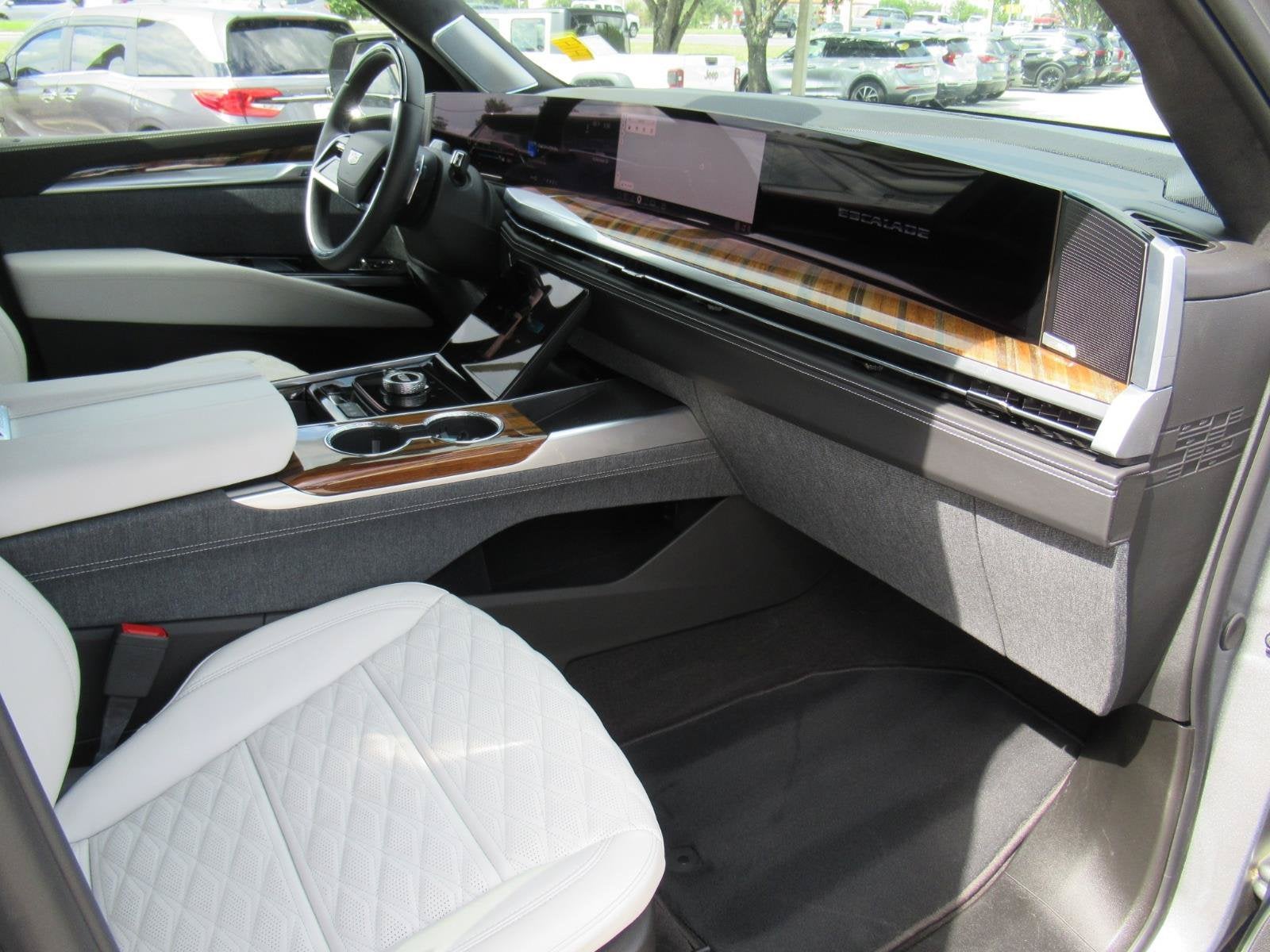 2026 Cadillac Escalade ESV Platinum Sport