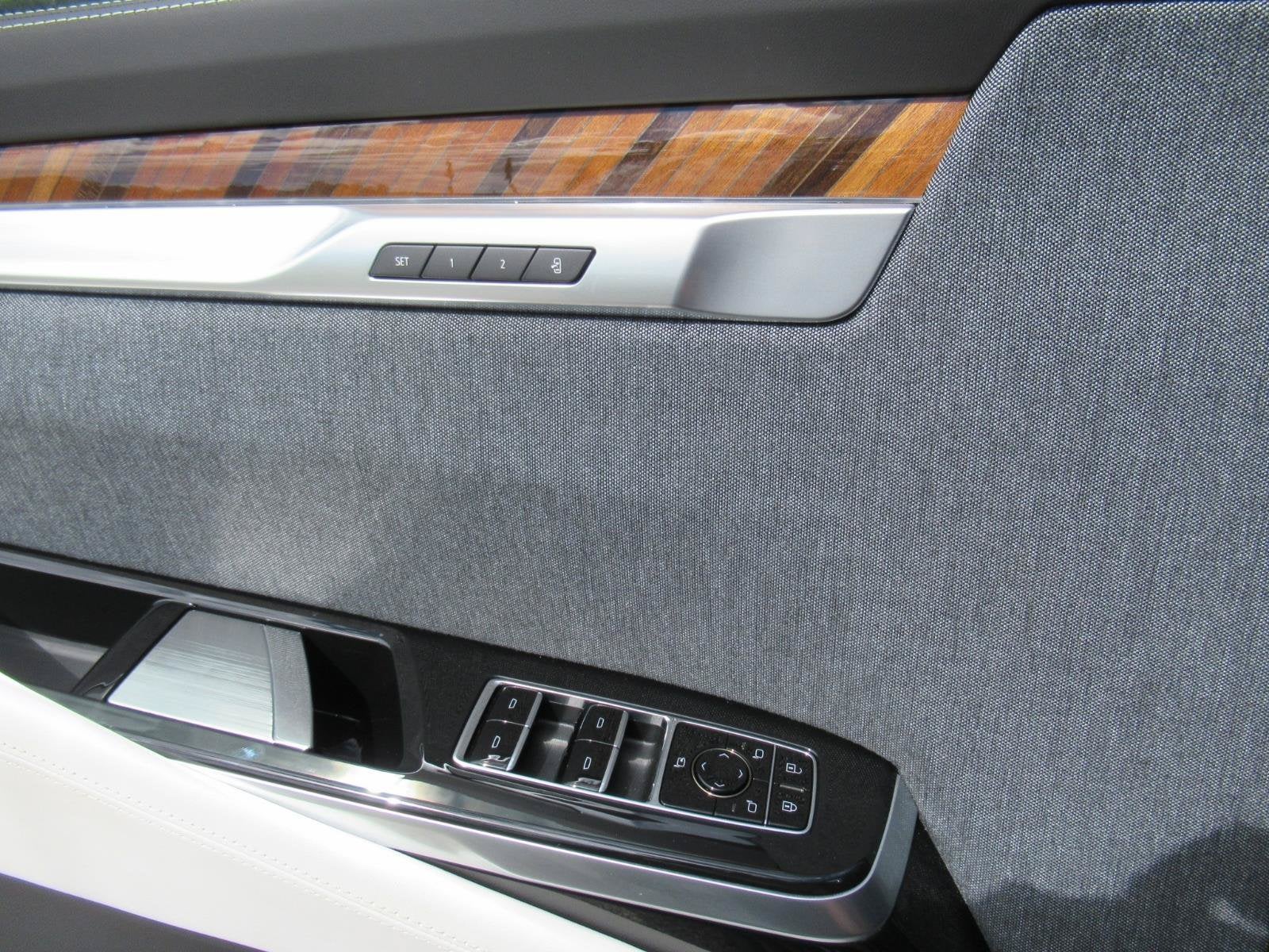2026 Cadillac Escalade ESV Platinum Sport