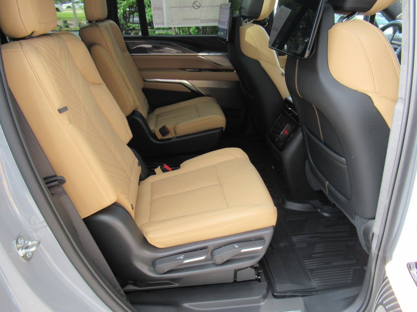 2026 Cadillac ESCALADE IQ Premium Sport