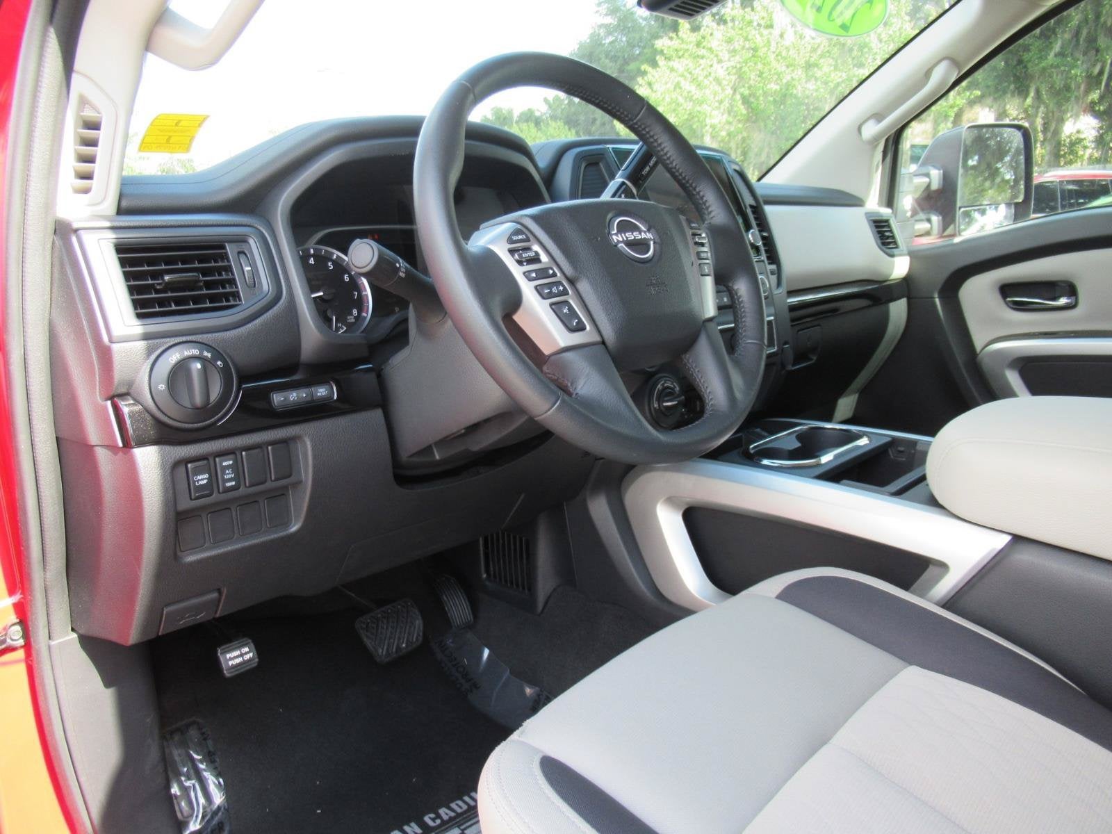 2024 Nissan Titan XD SV