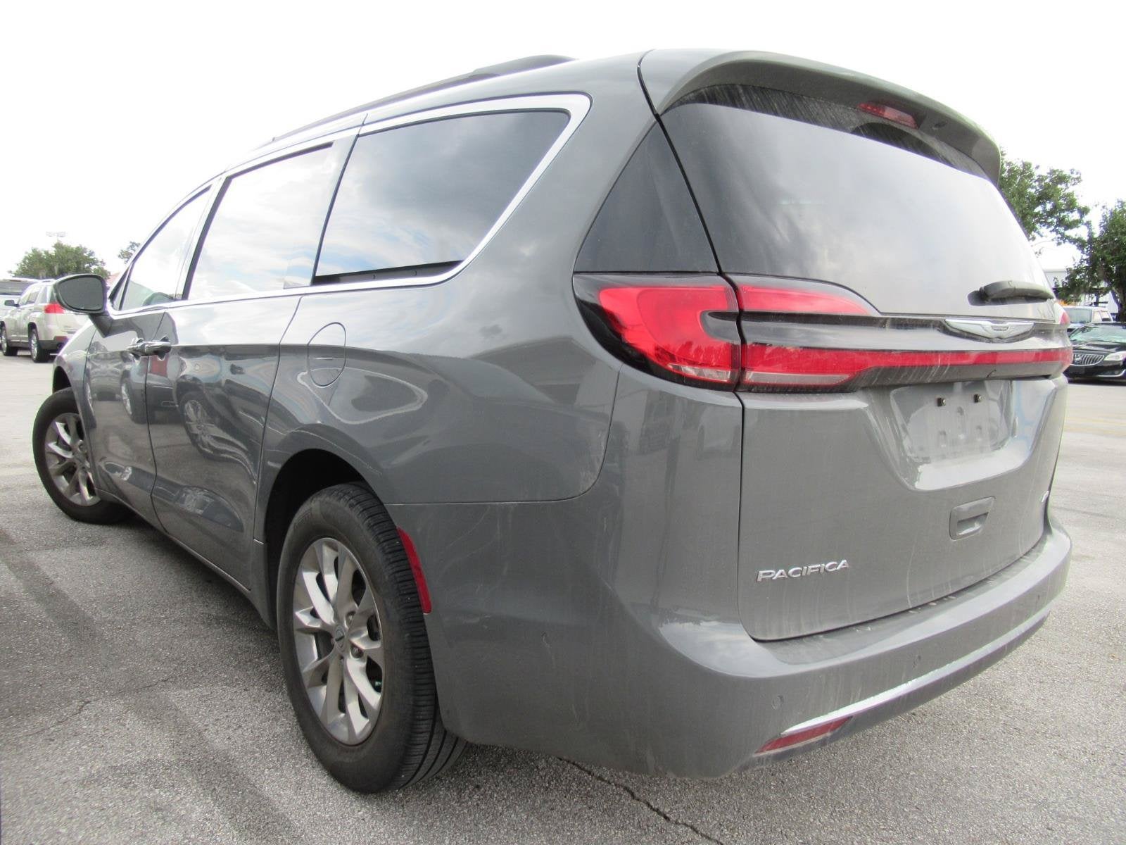 2022 Chrysler Pacifica Touring L