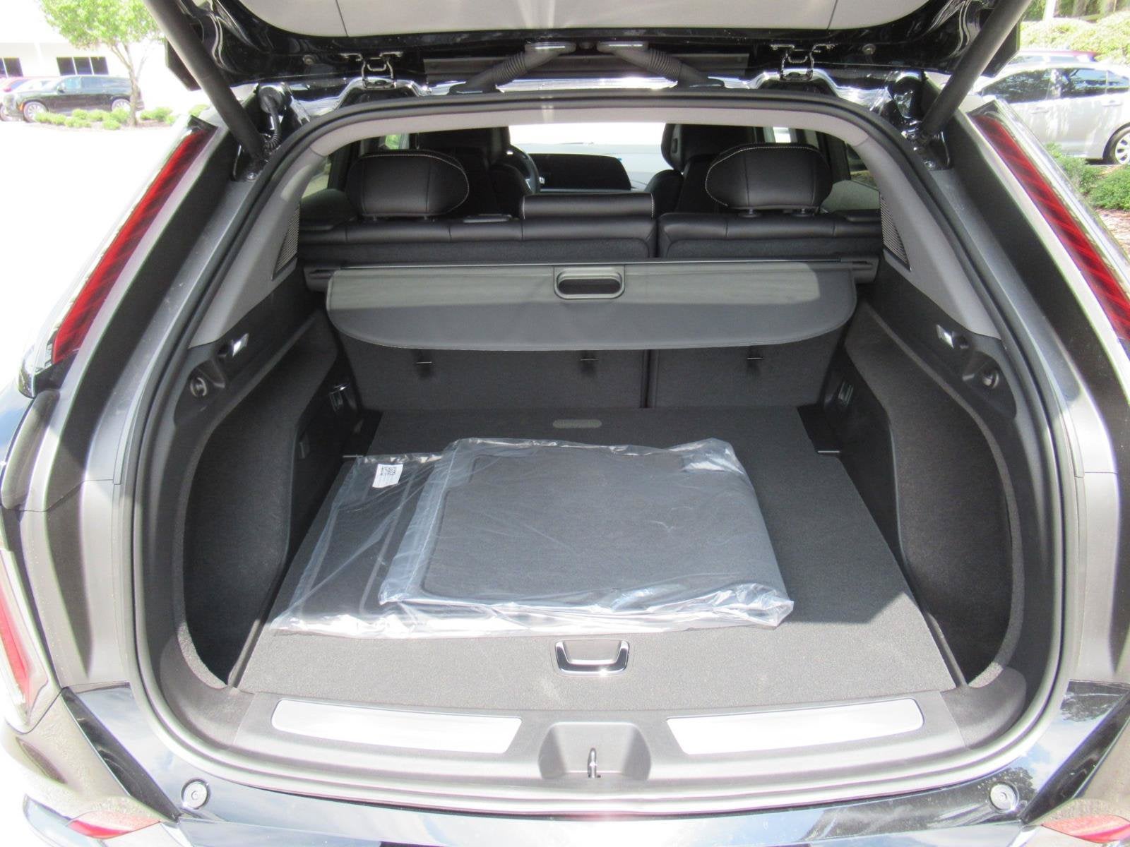 2027 Cadillac OPTIQ Premium Sport