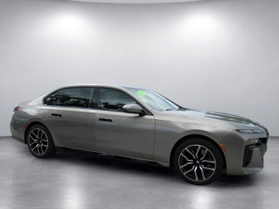 2023 BMW 7 Series 740i