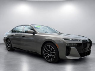 2023 BMW 7 Series 740i
