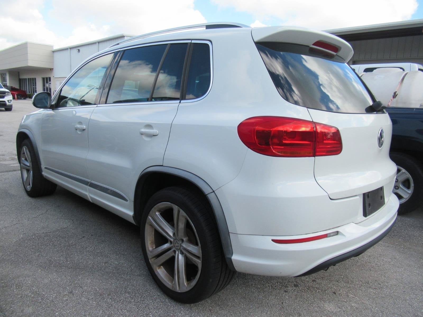 2016 Volkswagen Tiguan S
