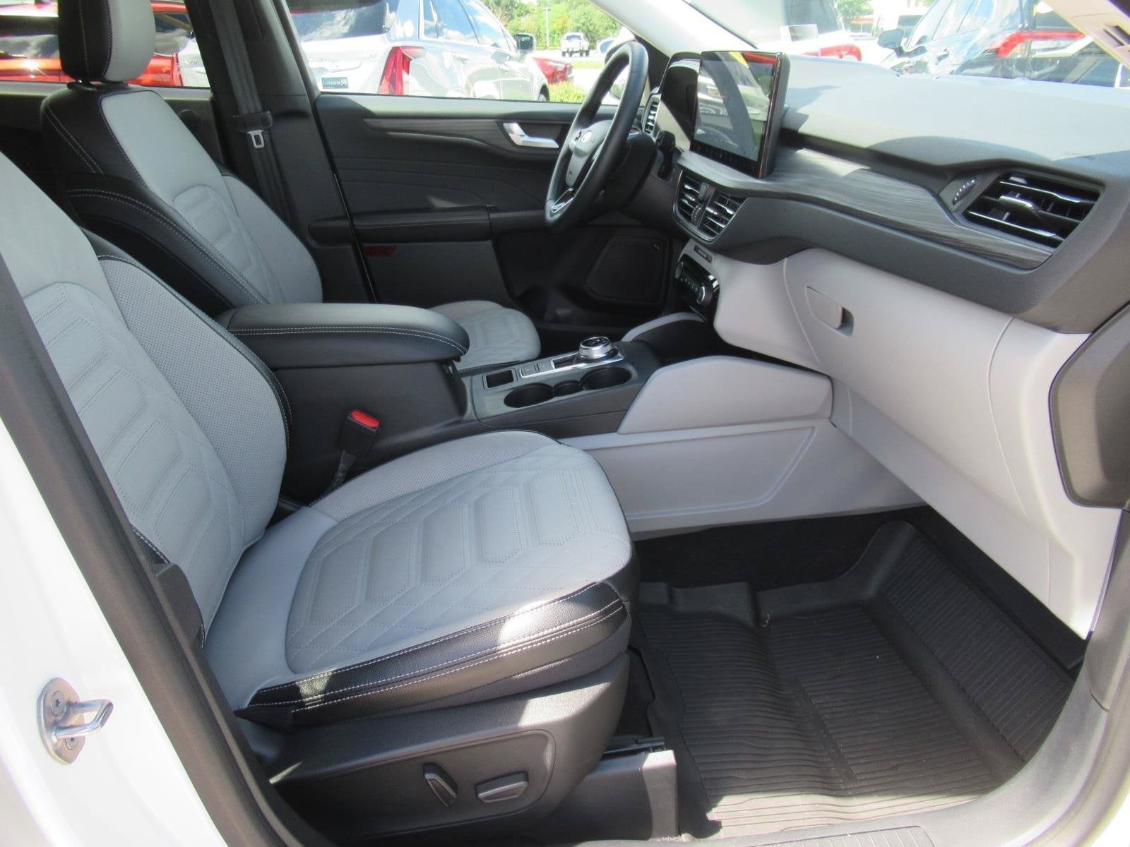 2023 Ford Escape Platinum