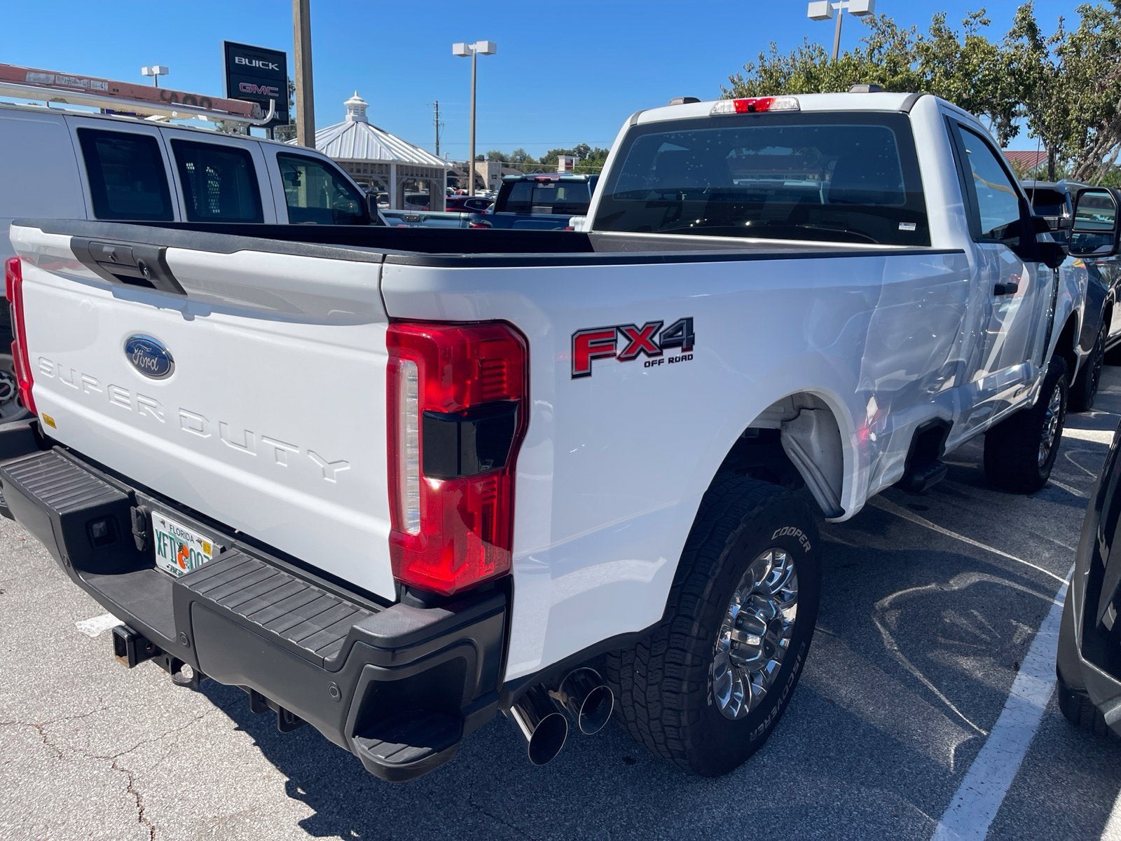 2023 Ford Super Duty F-350 SRW XL