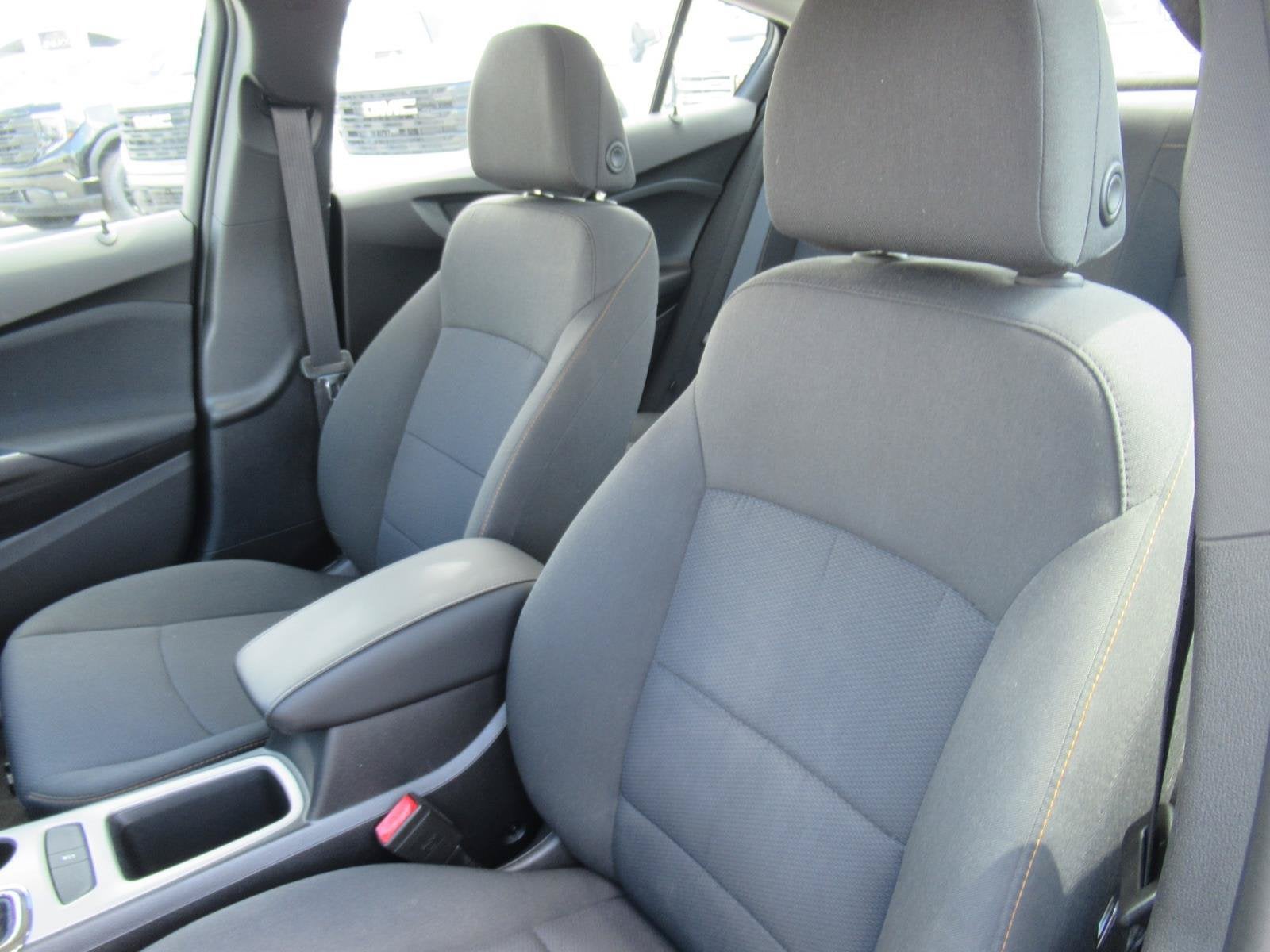 2018 Chevrolet Cruze LS