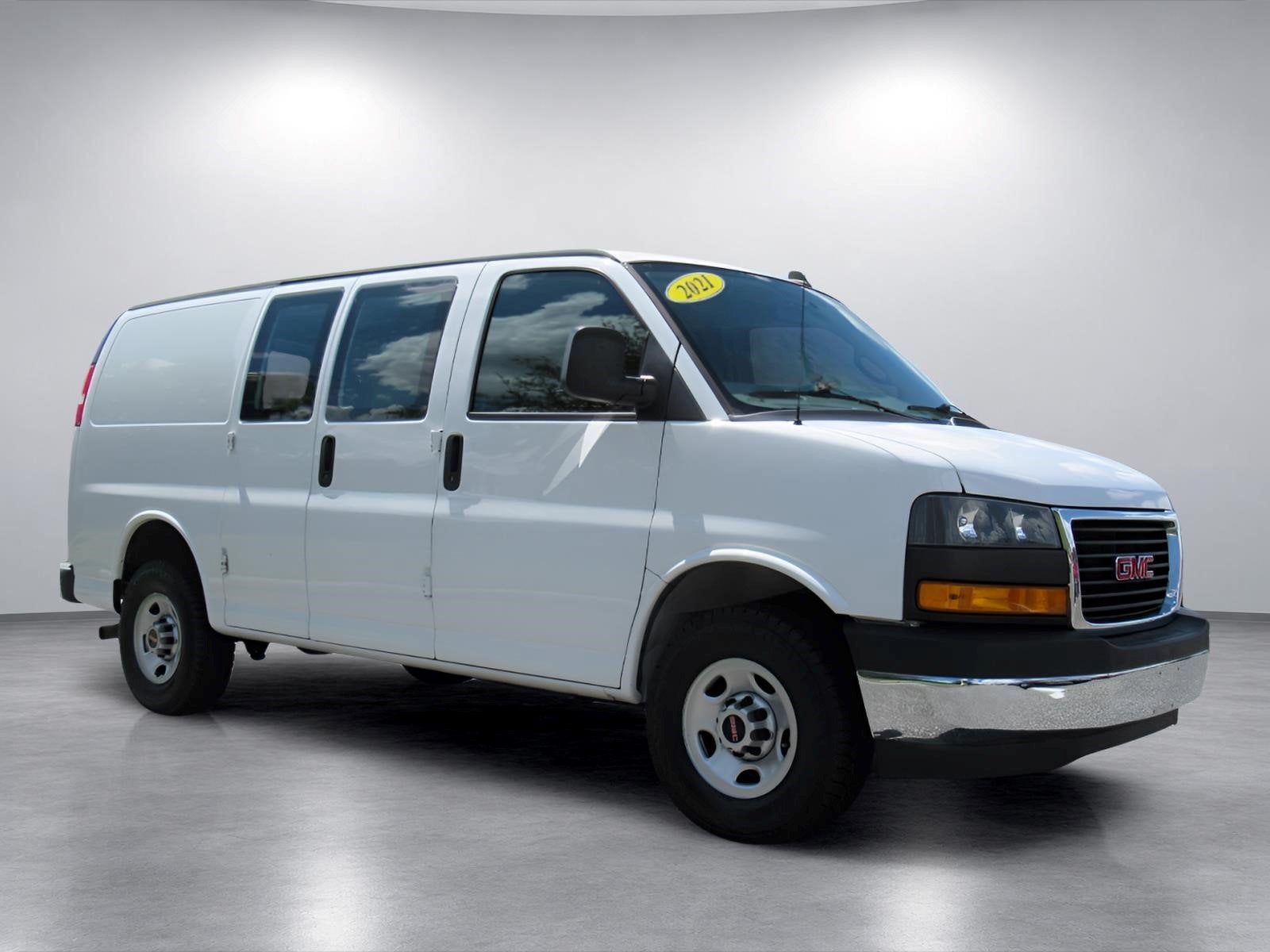 2021 GMC Savana Cargo