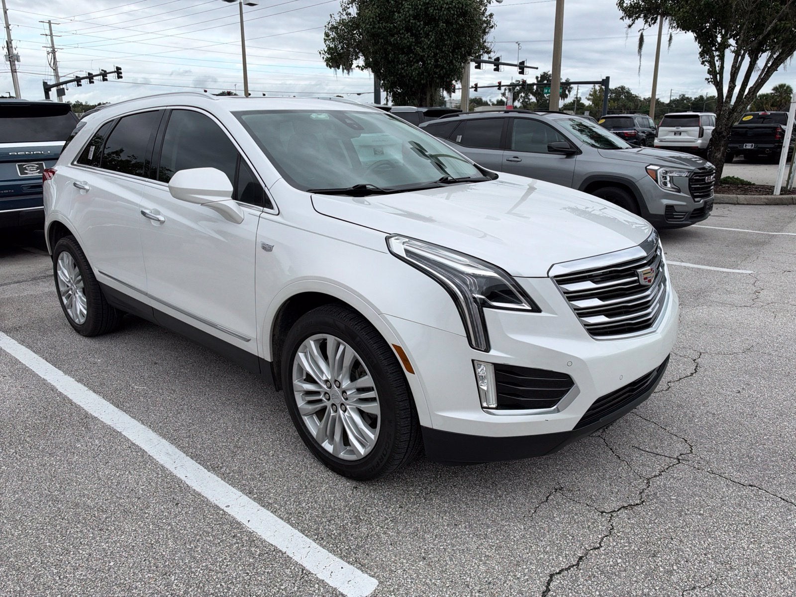 2019 Cadillac XT5 Premium Luxury FWD