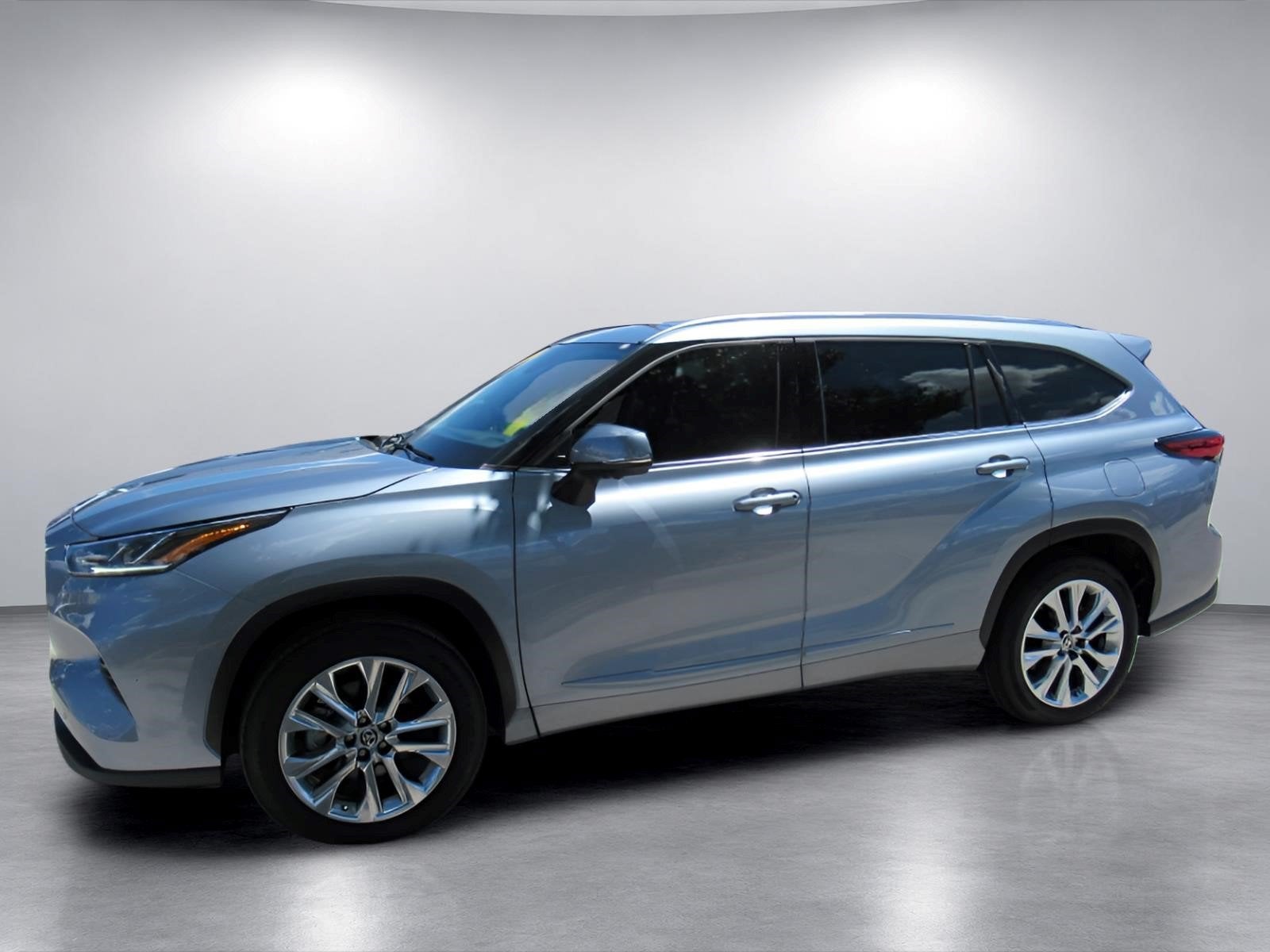 2023 Toyota Highlander Hybrid Limited