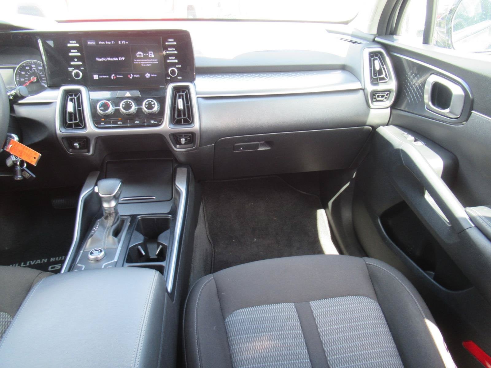 2022 Kia Sorento LX