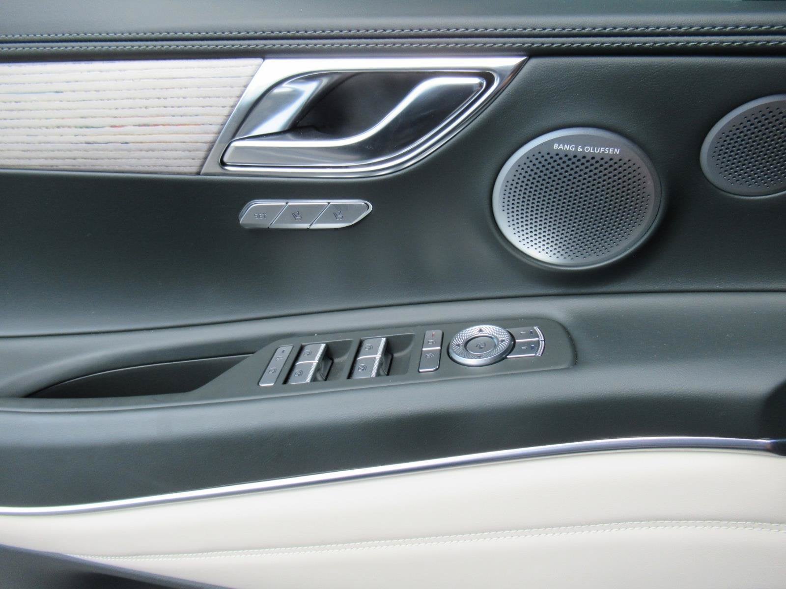 2025 Genesis GV80 2.5T Prestige